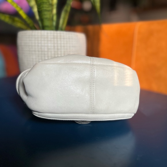 Crossbody white coach bag - Picture 4 of 5